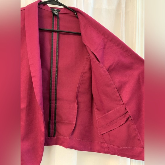 Magenta Blazer - Picture 7 of 8